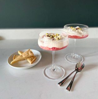 Na's Summertime Rhubarb & Strawberry Fool Recipe