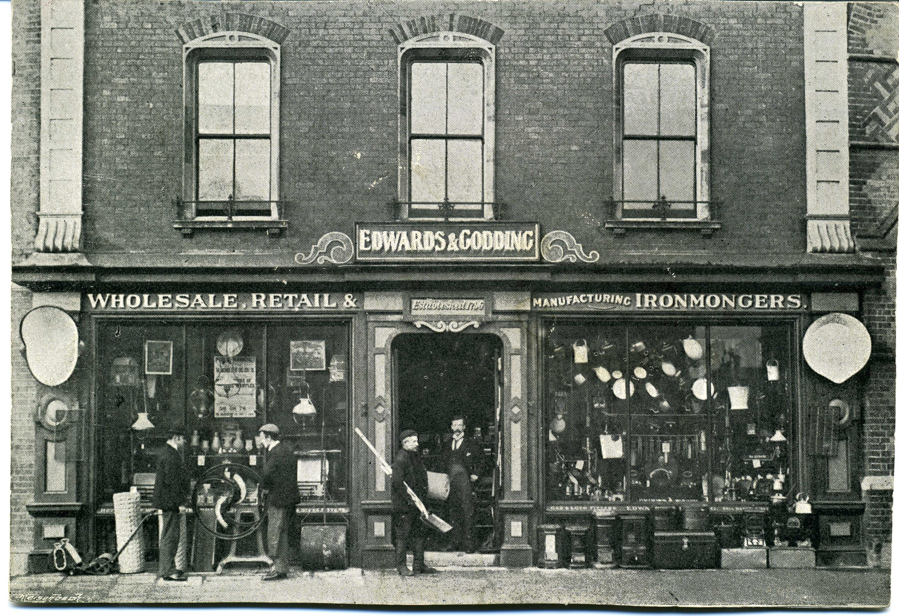 https://edwards-godding.transforms.svdcdn.com/production/images/uploads/images/History-Newbury-Market-Square.jpg?w=3668&h=2513&auto=compress%2Cformat&fit=crop&dm=1788508223&s=c285f951b64cd11c329b2c7f9ad1c907